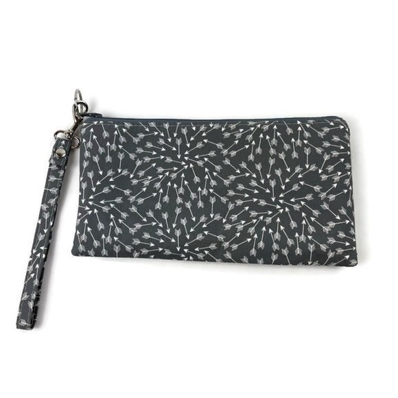 Frankie Lloyd Wristlet, Gray Arrows Blue Inside - Picture 1 of 6